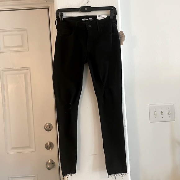 Old Navy Denim - Old Navy Rockstar Super Skinny Distressed Black Jeans Size 4